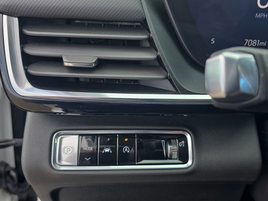 Used 2025 Buick Envision Preferred image 28