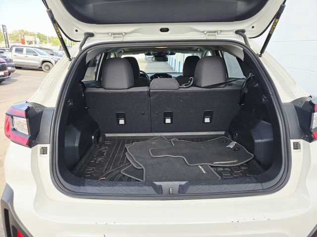 Used 2025 Subaru Crosstrek 2.5i Premium AWD/4WD image 11