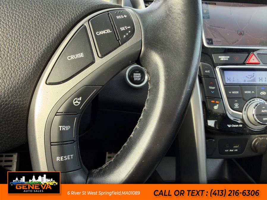 Used 2014 Hyundai Elantra GT w/ Option Group 03 image 16