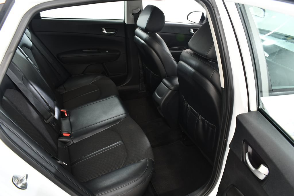 Used 2018 Kia Optima S FWD image 19