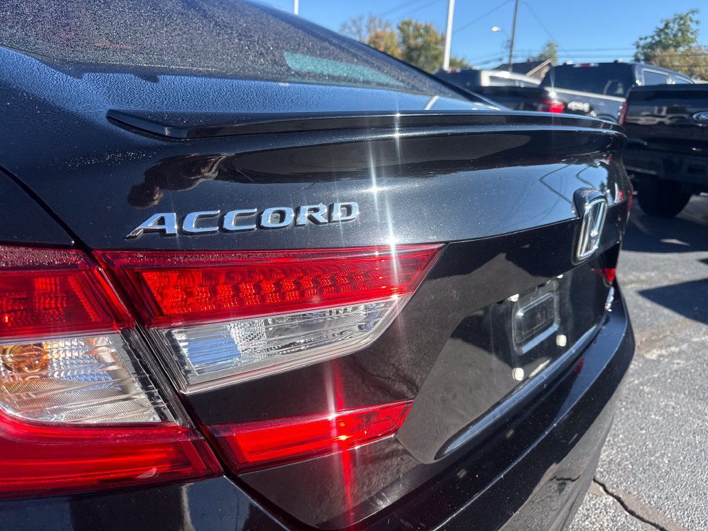 Used 2020 Honda Accord Sport image 11
