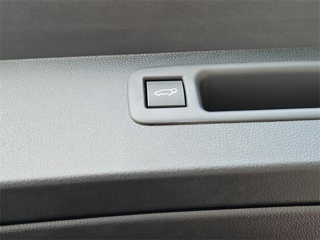 Used 2025 Toyota Highlander Platinum image 7