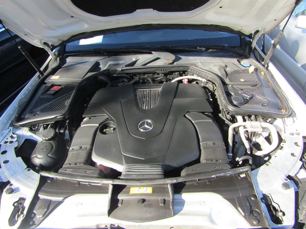 Used 2015 Mercedes-Benz C 400 4MATIC w/ Multimedia Package image 12