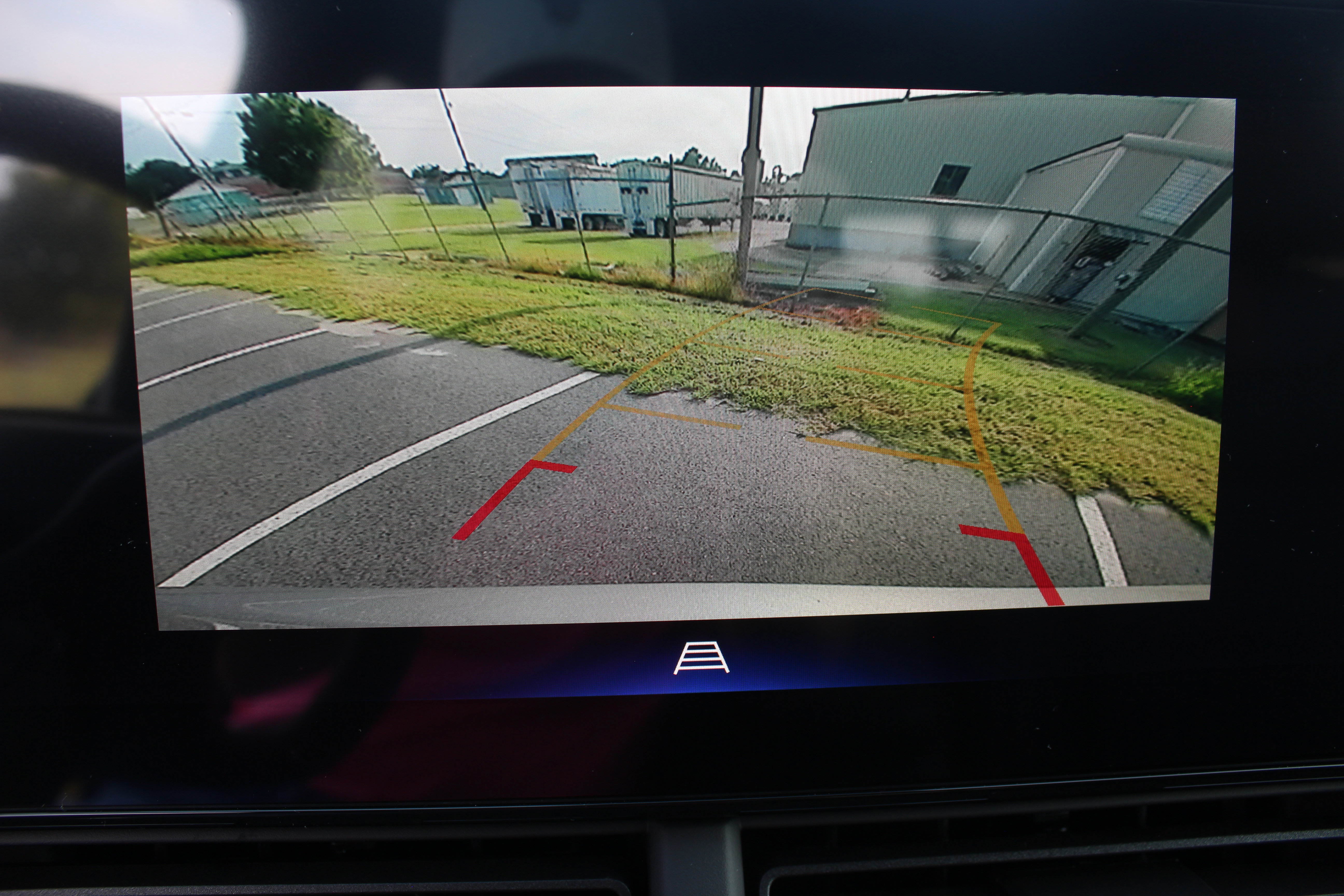 New 2025 Chevrolet Trax RS w/ Driver Confidence Package image 32