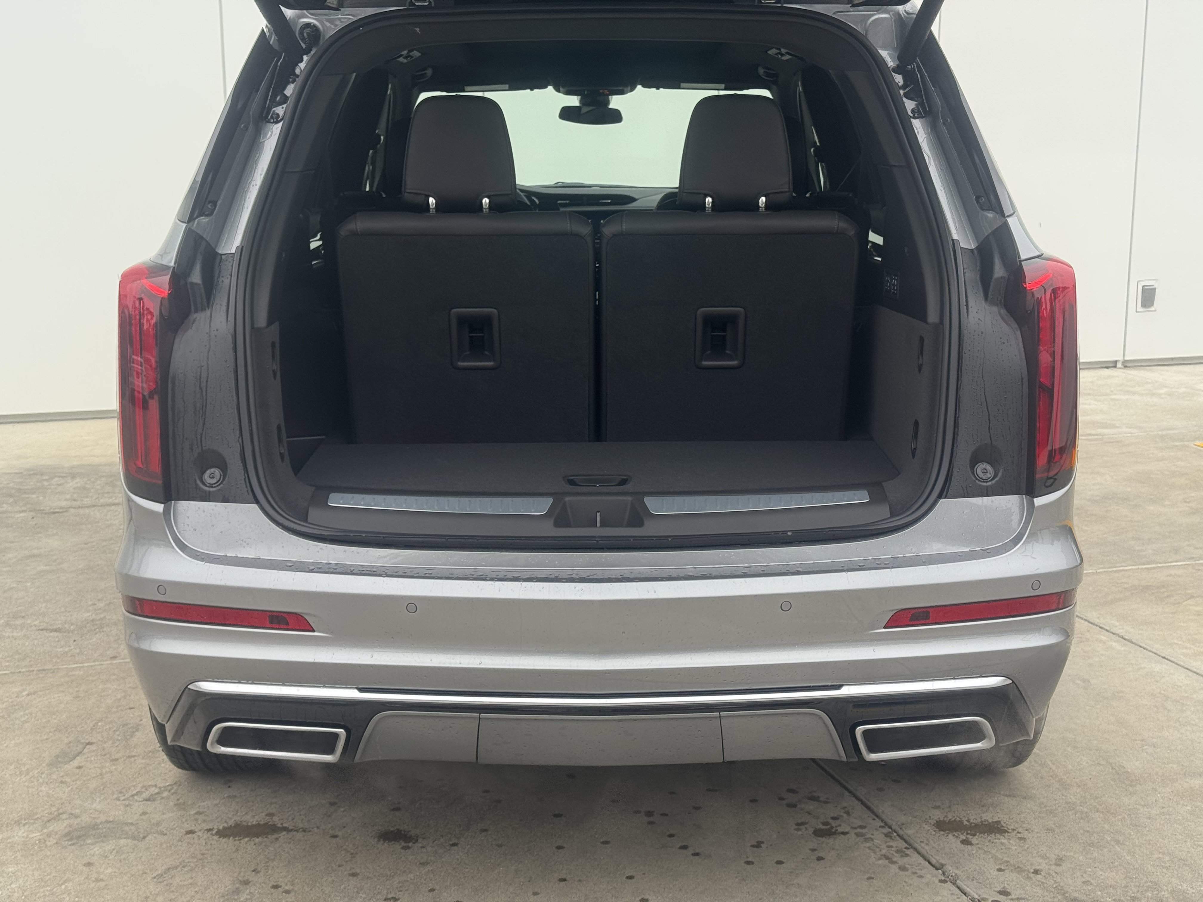 New 2025 Cadillac XT6 Premium Luxury image 9