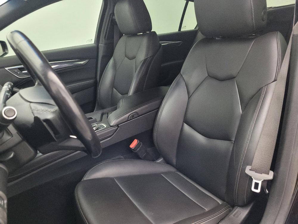 Used 2020 Cadillac CT5 Luxury w/ Cold Weather Package image 17