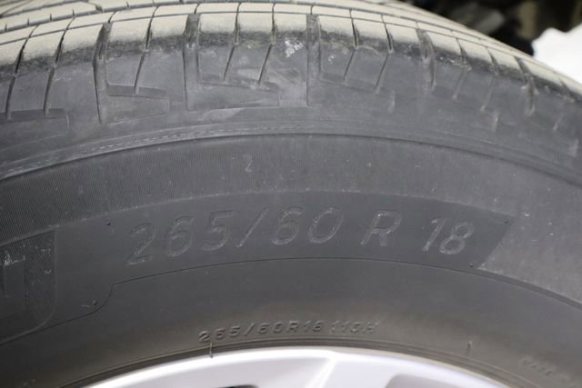 Used 2022 Jeep Grand Cherokee Limited AWD/4WD image 40