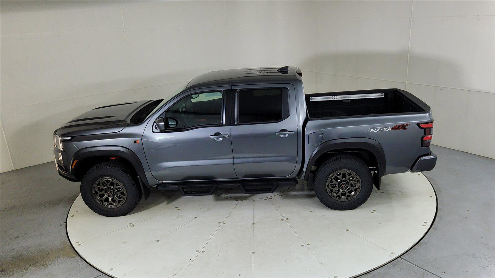 Certified 2026 Nissan Frontier PRO-4X w/ Pro-4x Convenience Package AWD/4WD image 45