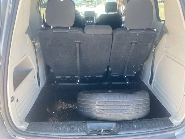 Used 2018 Dodge Grand Caravan SE w/ UConnect Hands-Free Group FWD image 12