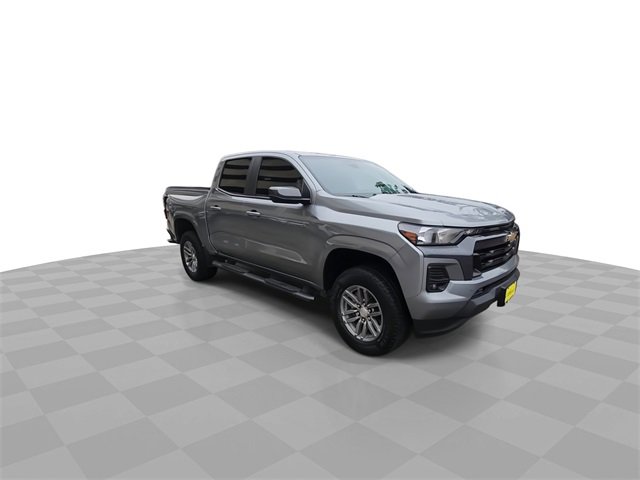 Used 2023 Chevrolet Colorado LT w/ LT Convenience Package II image 2