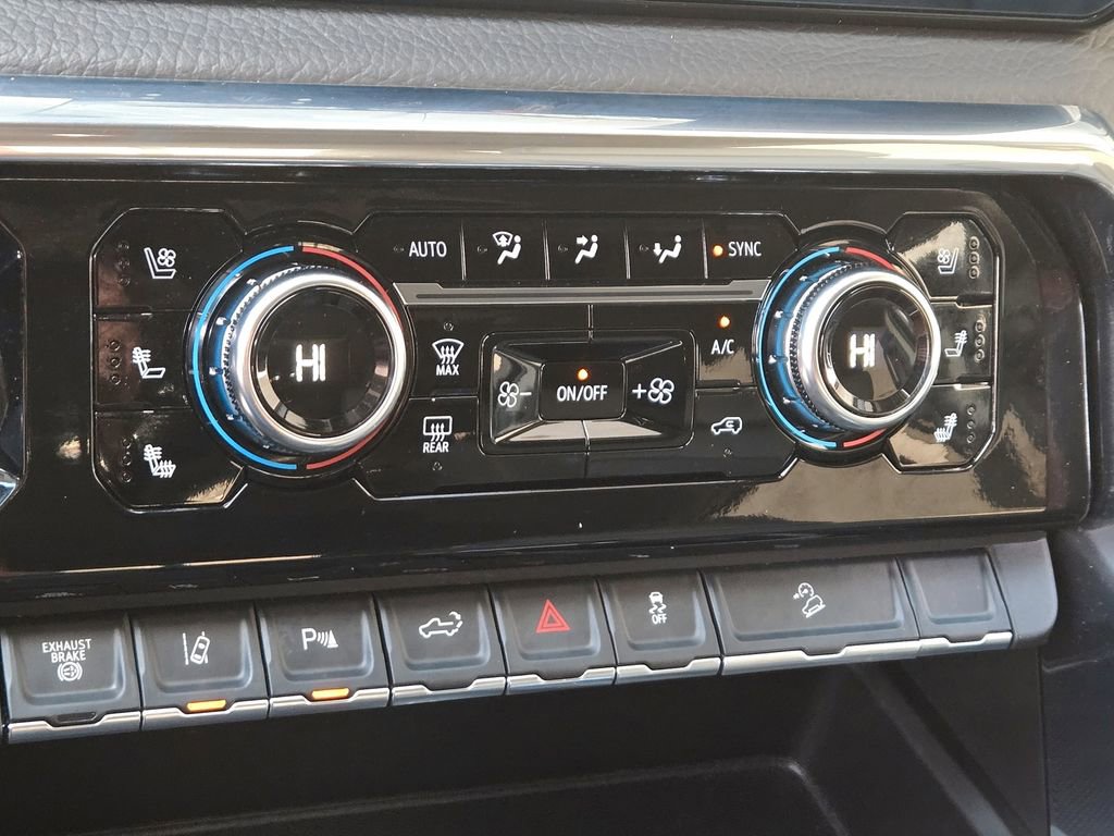 Used 2025 GMC Sierra 2500 Denali w/ Denali Reserve Package image 22