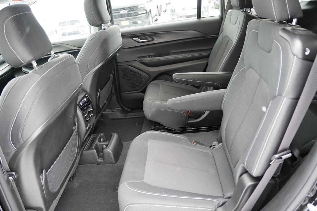 Certified 2023 Jeep Grand Cherokee L Laredo w/ Luxury Tech Group I image 18