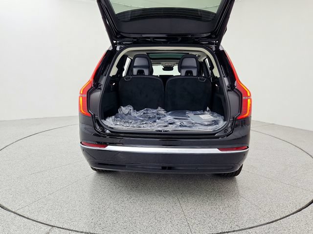 New 2026 Volvo XC90 B6 Plus w/ Protection Package AWD/4WD image 15