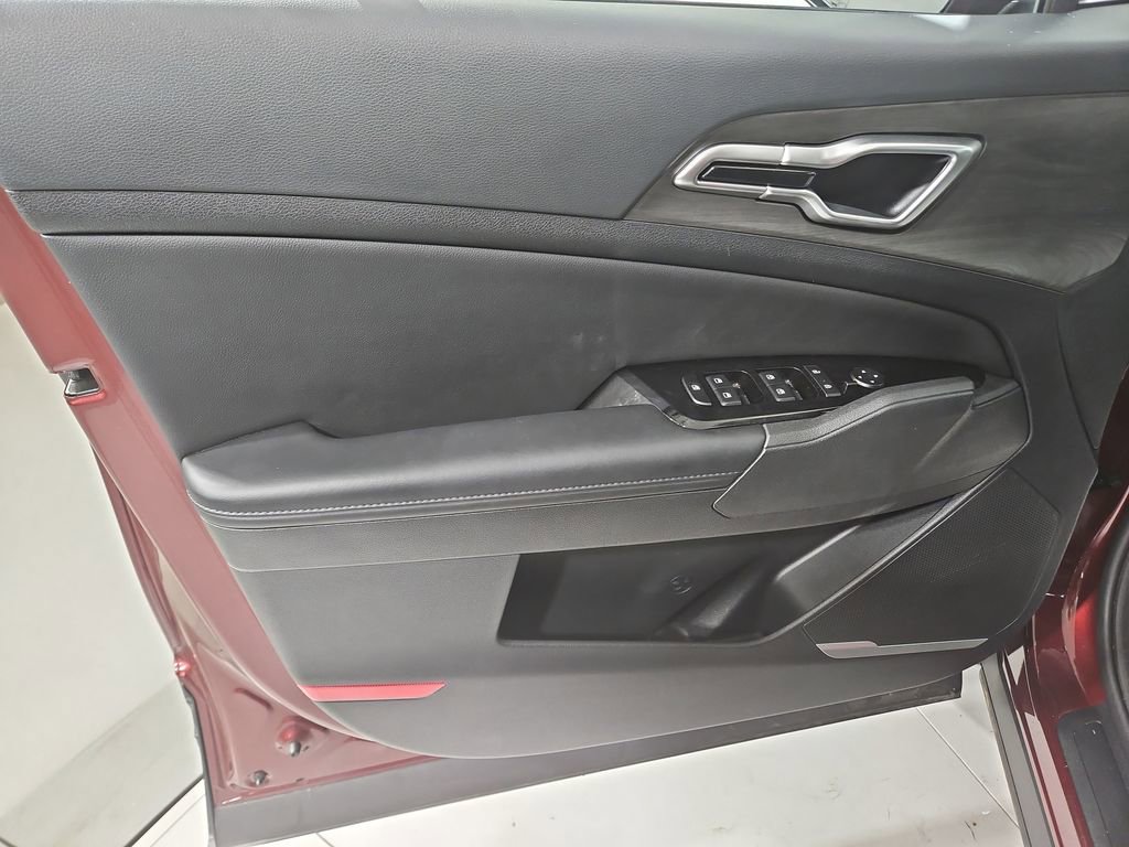 Used 2024 Kia Sportage X-Line w/ X-Line Premium Package image 11