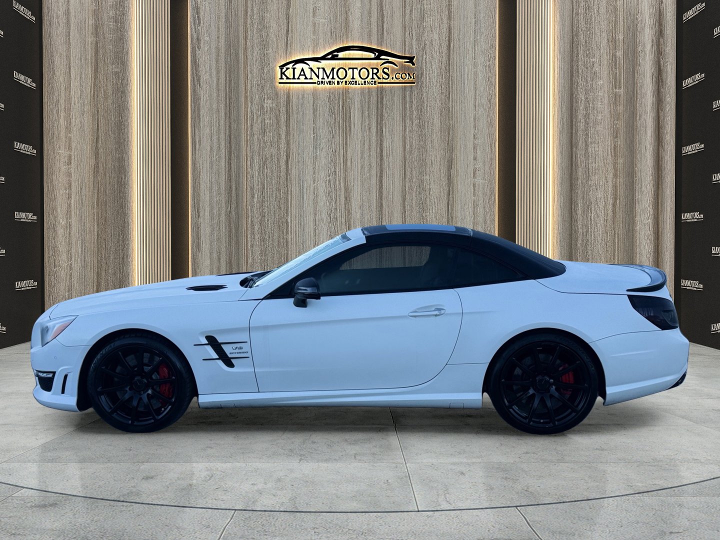 Used 2015 Mercedes-Benz SL 63 AMG image 4