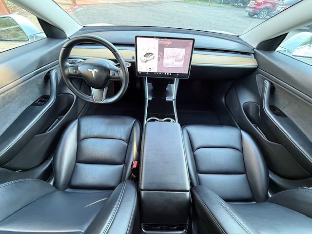 Used 2018 Tesla Model 3 Long Range image 23