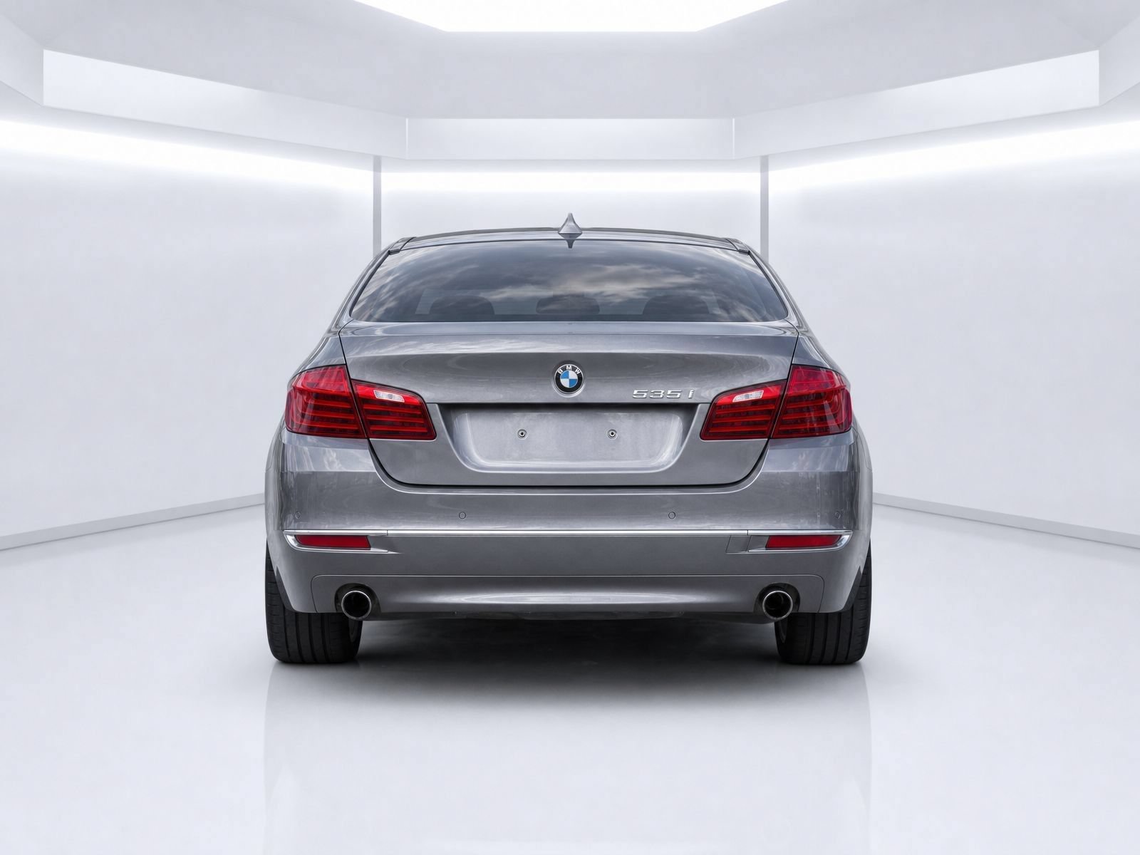 Used 2016 BMW 535i Sedan RWD image 4
