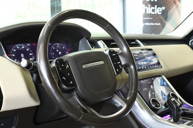 Used 2019 Land Rover Range Rover Sport HSE AWD/4WD image 29
