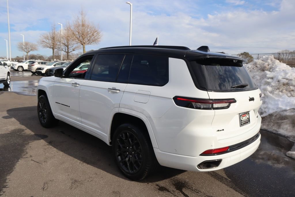 Used 2024 Jeep Grand Cherokee L Summit AWD/4WD image 5