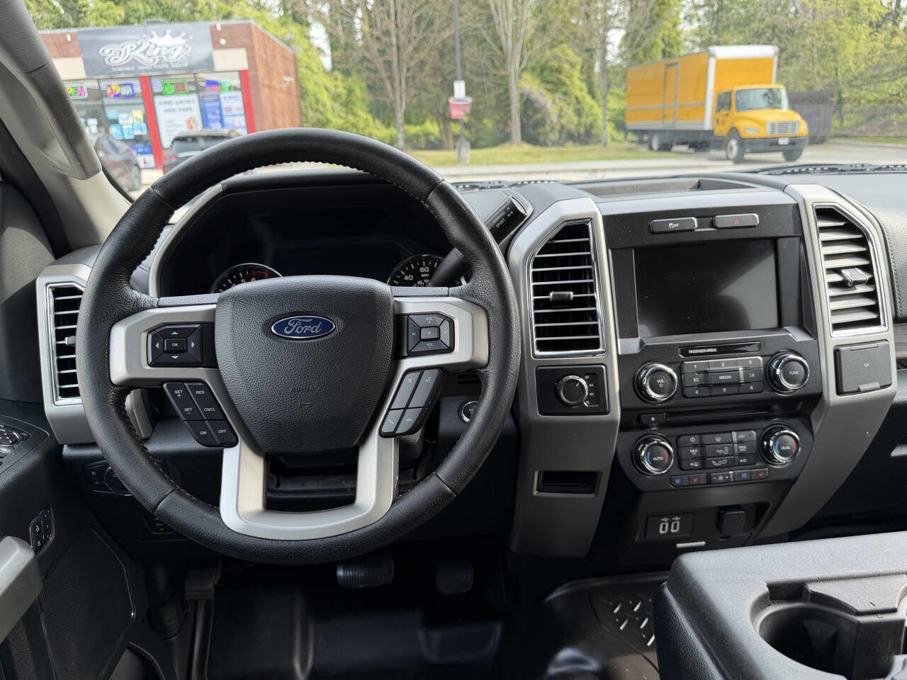 Used 2016 Ford F150 Lariat AWD/4WD image 10