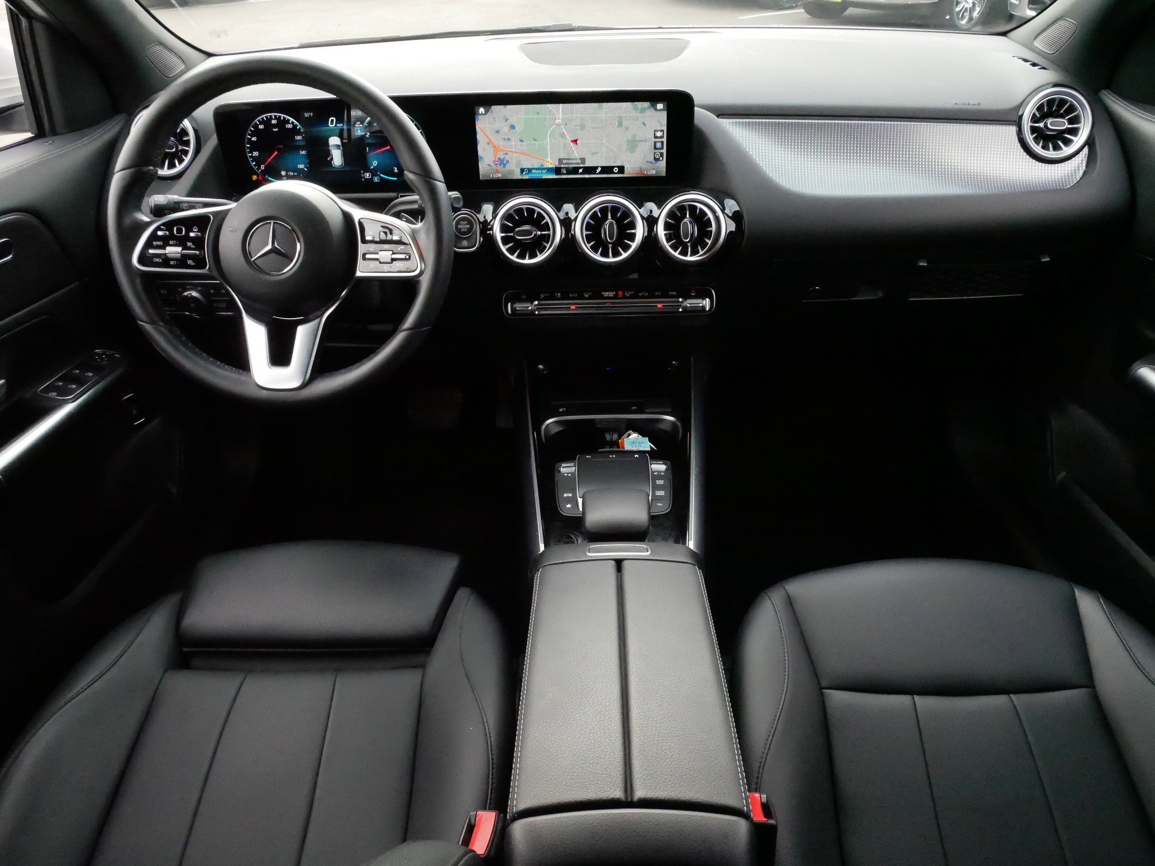 Used 2022 Mercedes-Benz GLA 250 4MATIC image 10