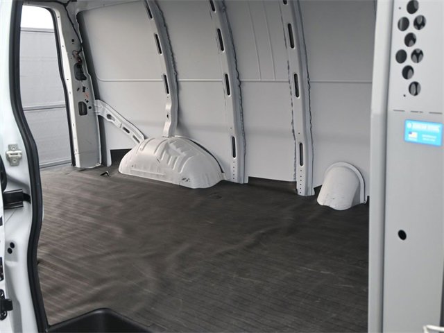 Used 2023 Chevrolet Express 2500 Extended image 10