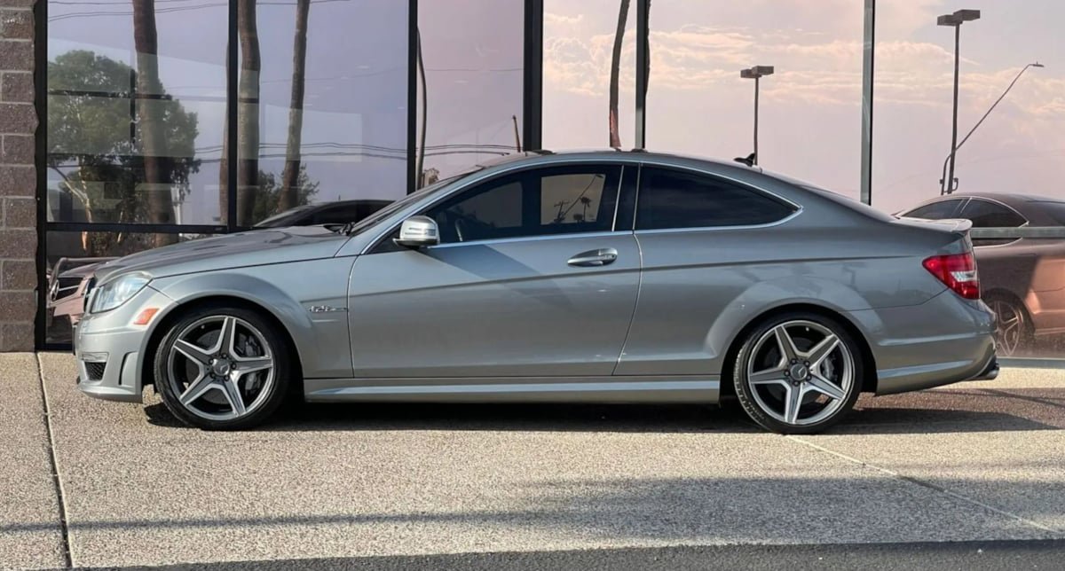 Used 2012 Mercedes-Benz C 63 AMG Coupe w/ Lighting Pkg image 5