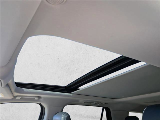 Used 2025 Ford Expedition Platinum AWD/4WD image 17