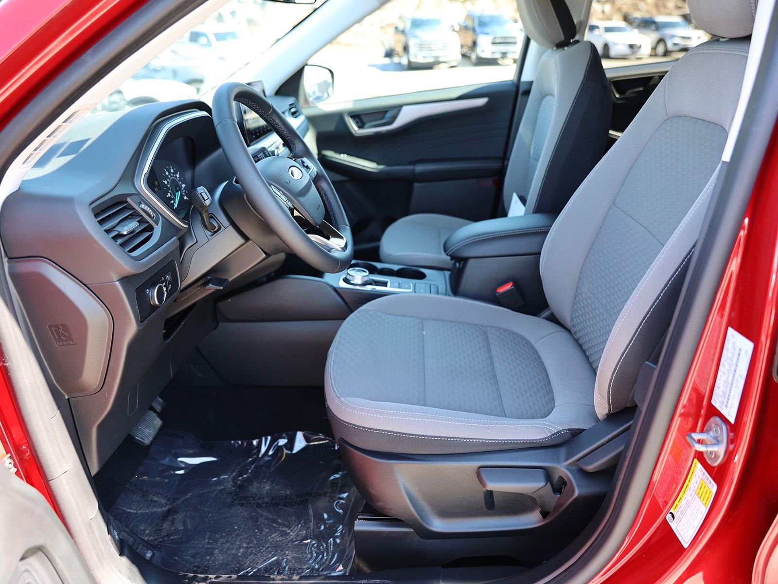 Certified 2022 Ford Escape SE w/ Cold Weather Package image 17