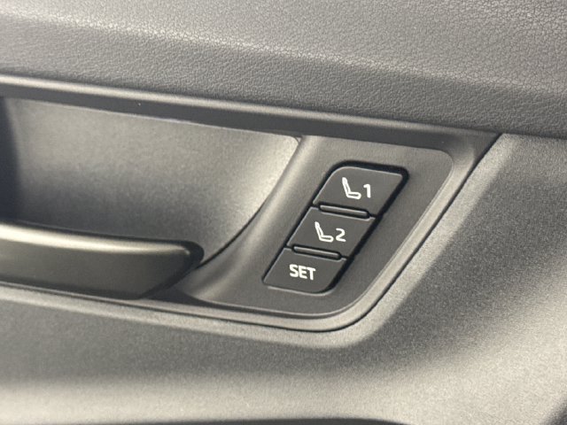 New 2026 Toyota C-HR AWD/4WD image 28
