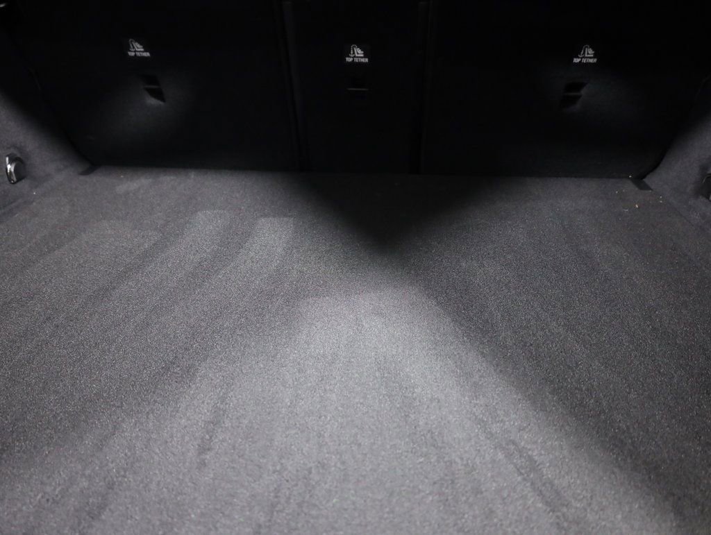 Used 2026 Mercedes-Benz GLC 300 4MATIC image 60