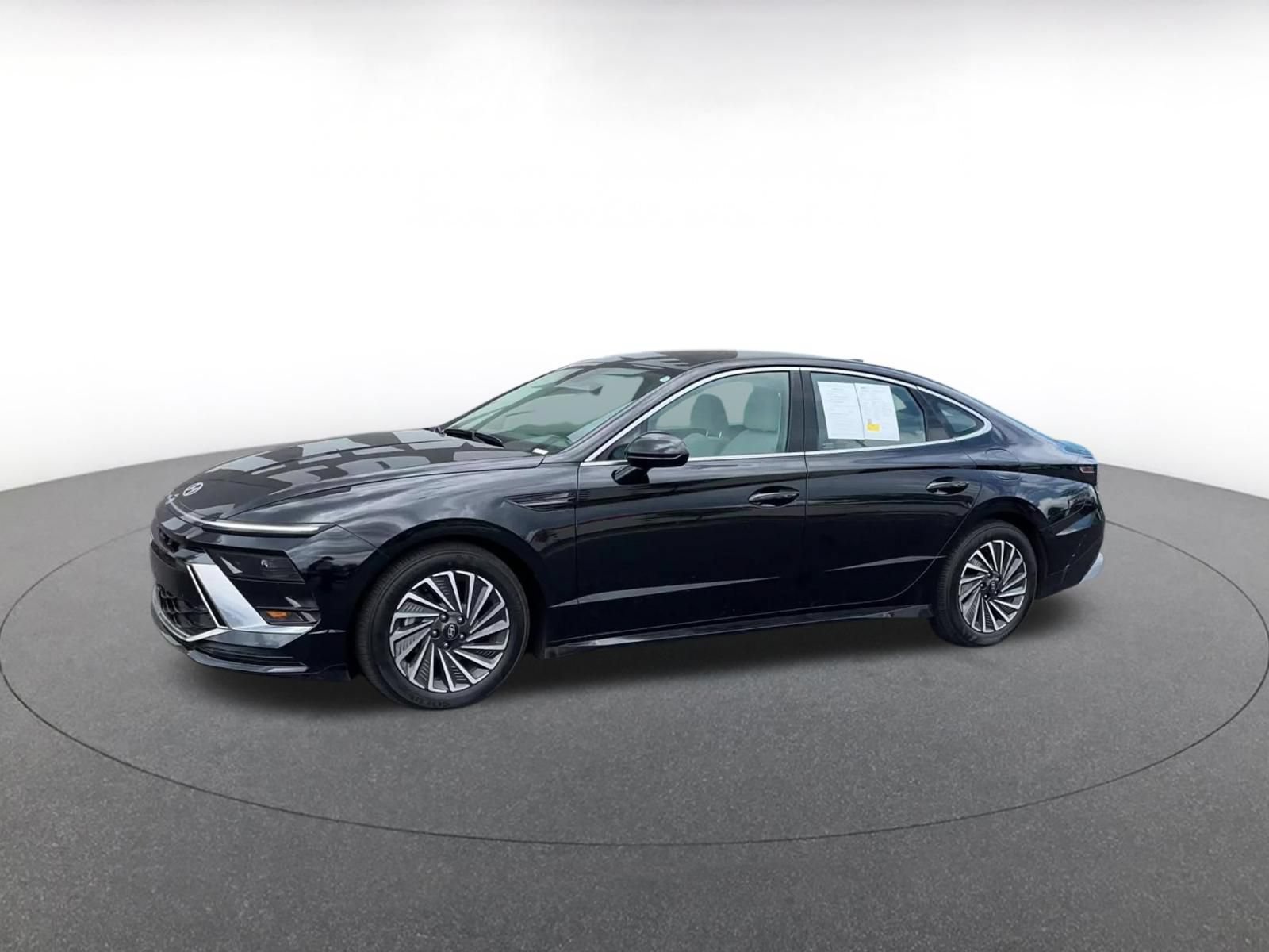 Used 2025 Hyundai Sonata SEL FWD image 8