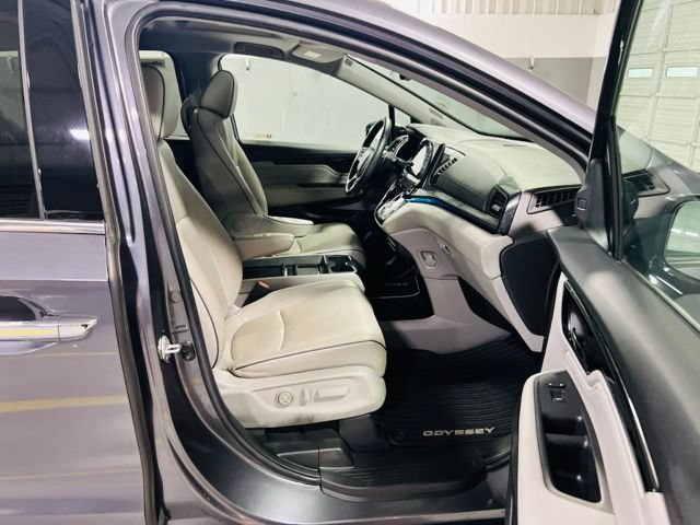 Used 2023 Honda Odyssey Elite image 38