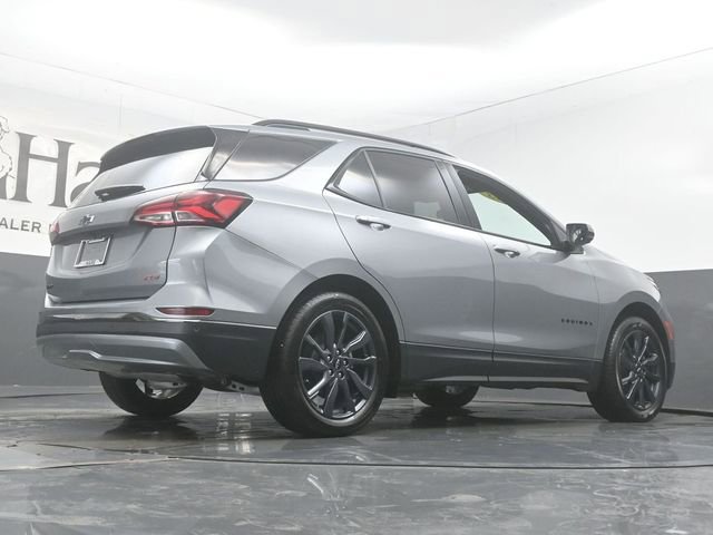 Used 2023 Chevrolet Equinox RS w/ RS Leather Package image 32
