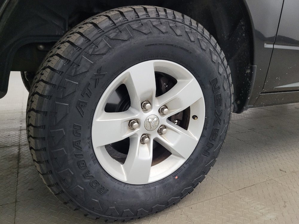 Used 2018 RAM 1500 Express AWD/4WD image 31