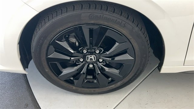 Certified 2023 Honda Civic EX-L image 30