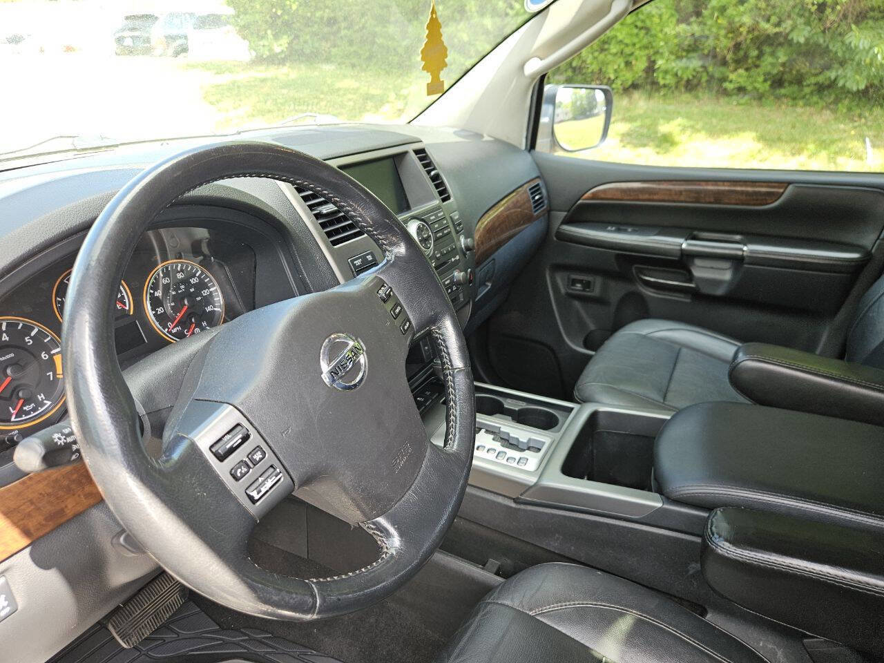 Used 2012 Nissan Armada Platinum AWD/4WD image 10