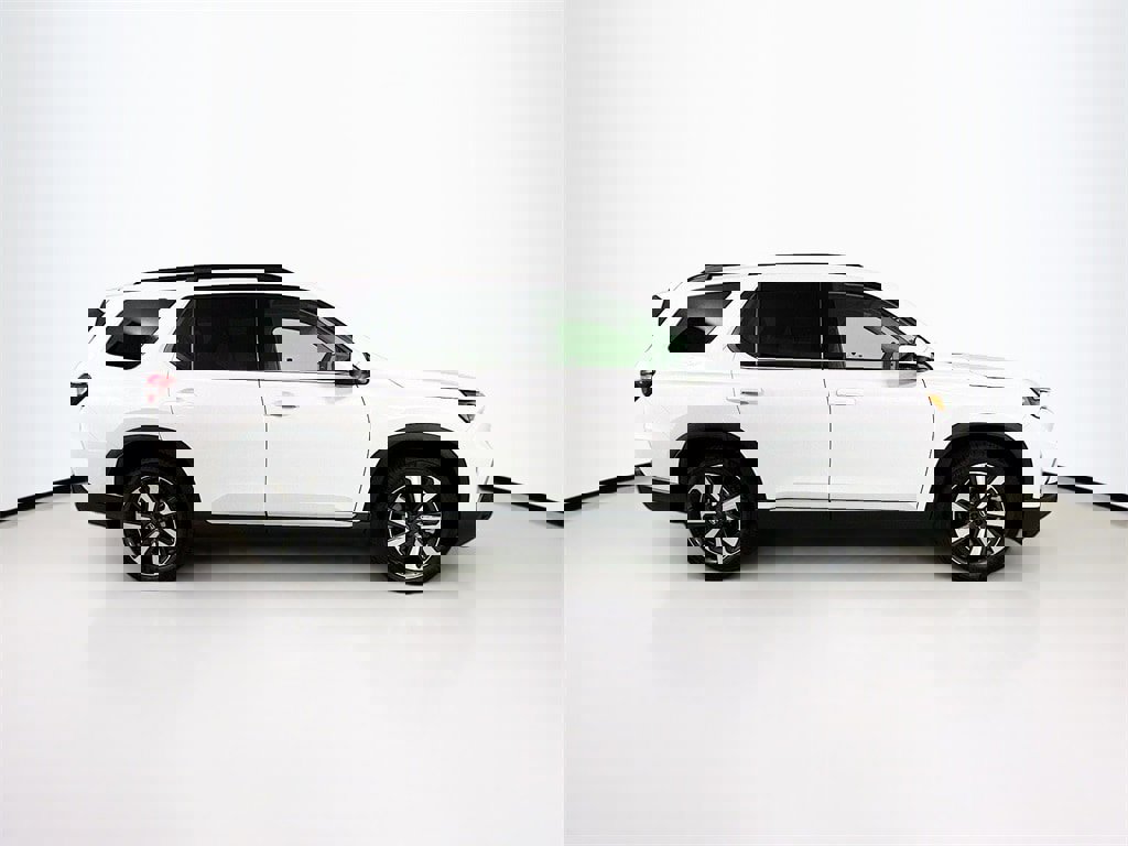 New 2025 Honda Pilot Touring image 7