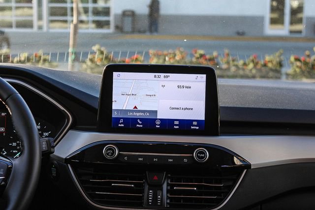 Used 2022 Ford Escape SEL image 19