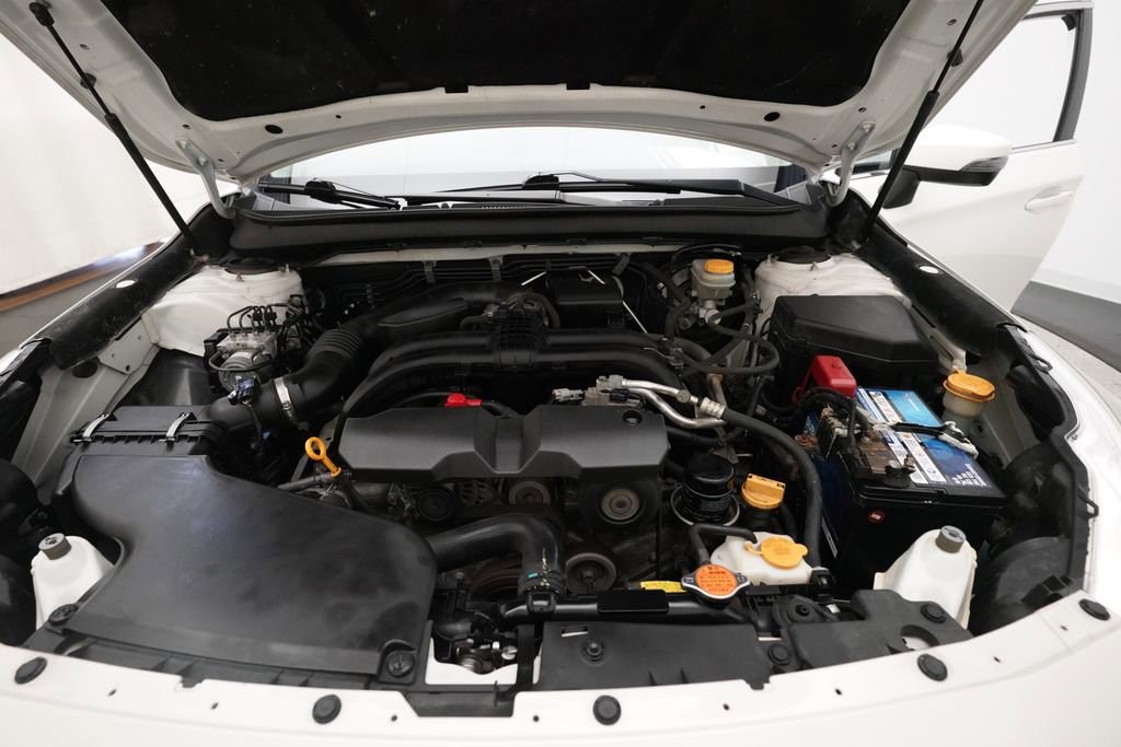 Used 2016 Subaru Legacy 2.5i Premium AWD/4WD image 3