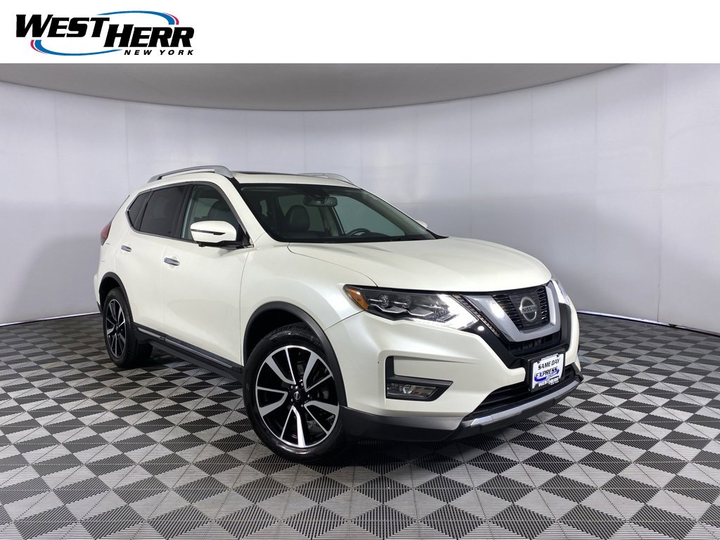 Used 2017 Nissan Rogue SL w/ SL Premium Package