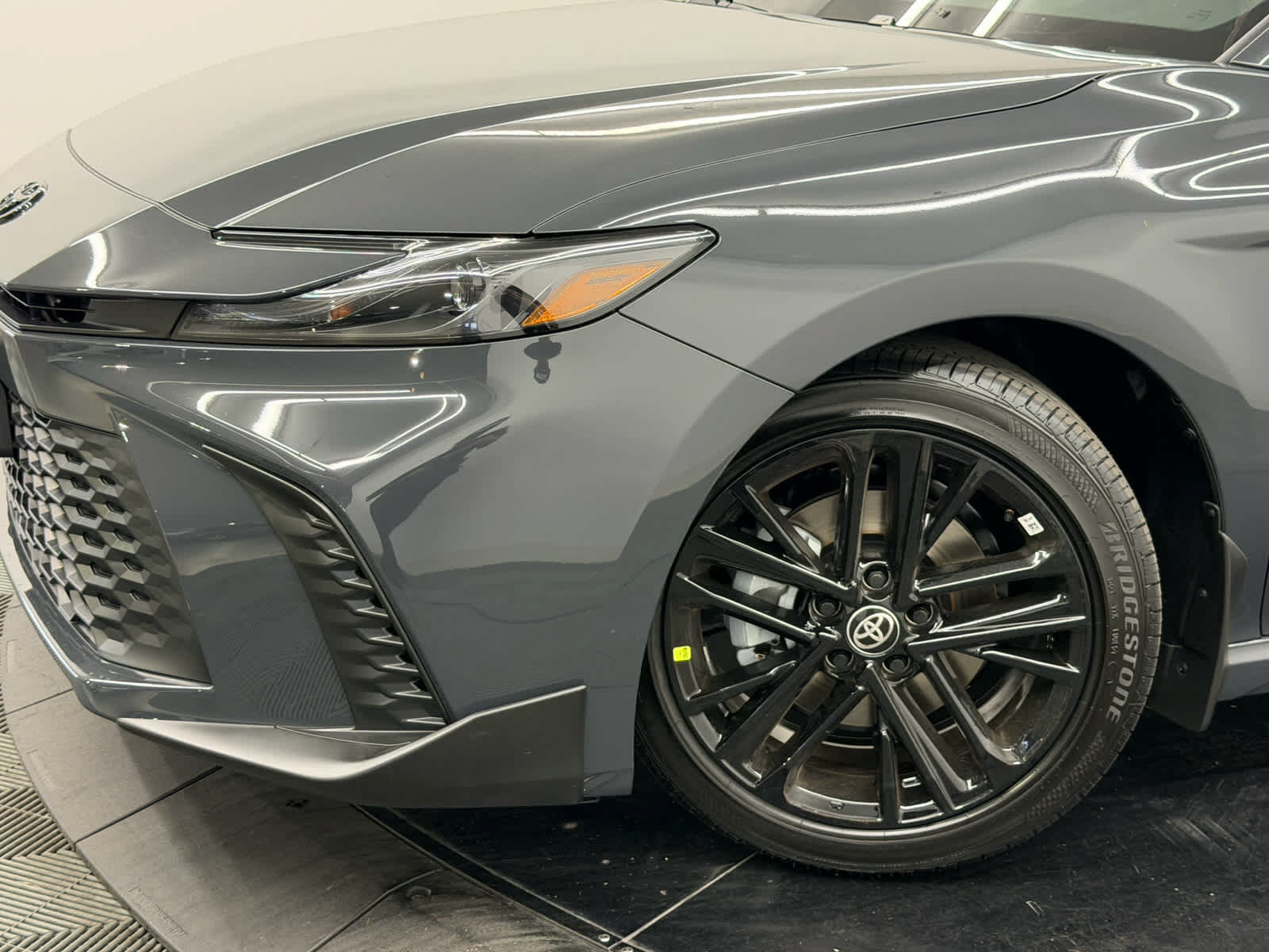 New 2026 Toyota Camry SE w/ Convenience Package FWD image 4