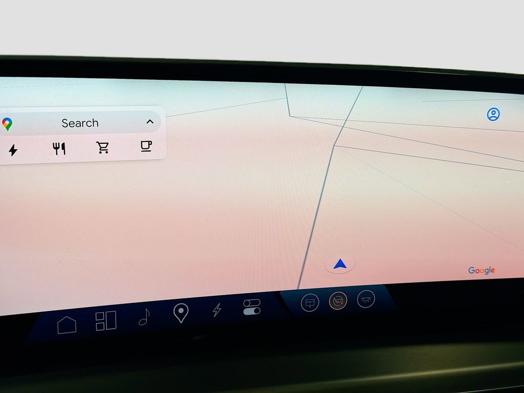 Used 2024 Cadillac Lyriq Luxury image 13