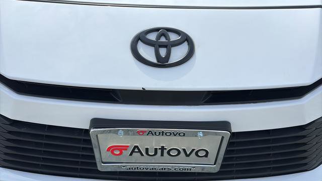 Used 2025 Toyota Camry LE AWD/4WD image 11