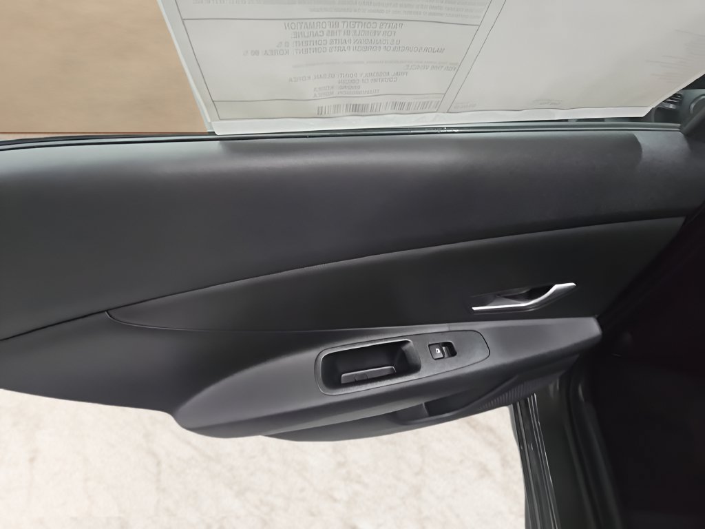 New 2026 Hyundai Elantra SE FWD image 15