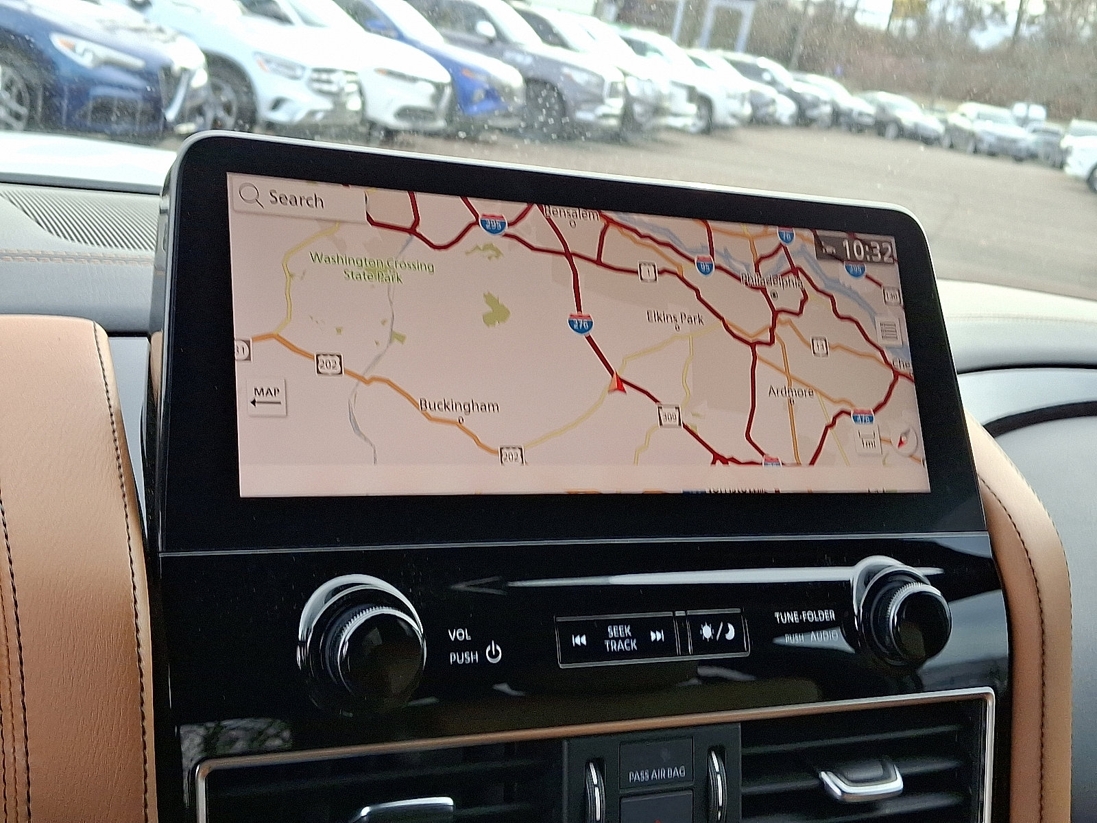 Used 2024 INFINITI QX80 Sensory image 18