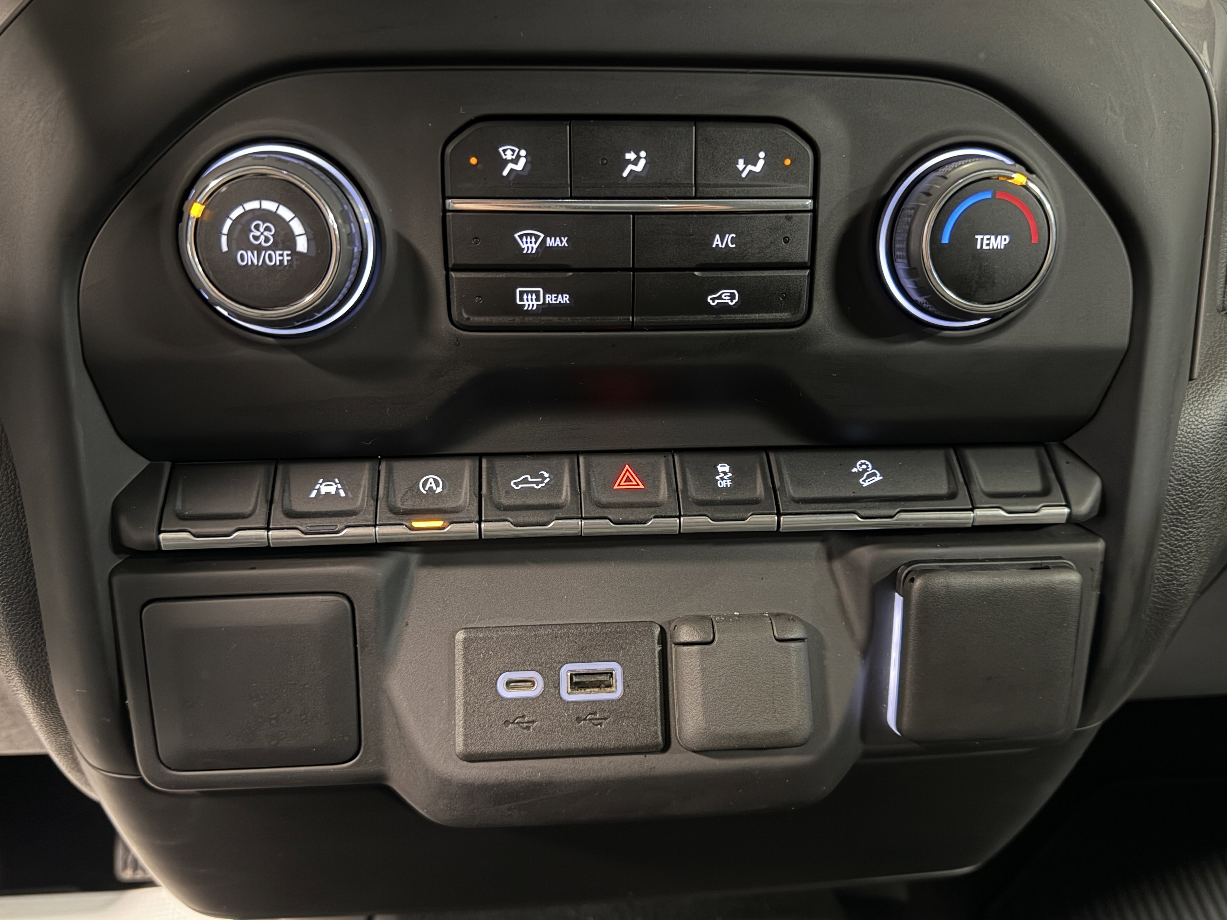 Used 2022 Chevrolet Silverado 1500 Custom Trail Boss image 10