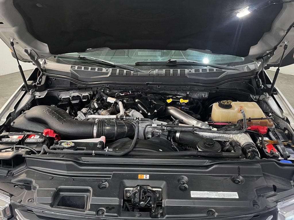 Used 2017 Ford F350 Lariat w/ Lariat Value Package AWD/4WD image 6