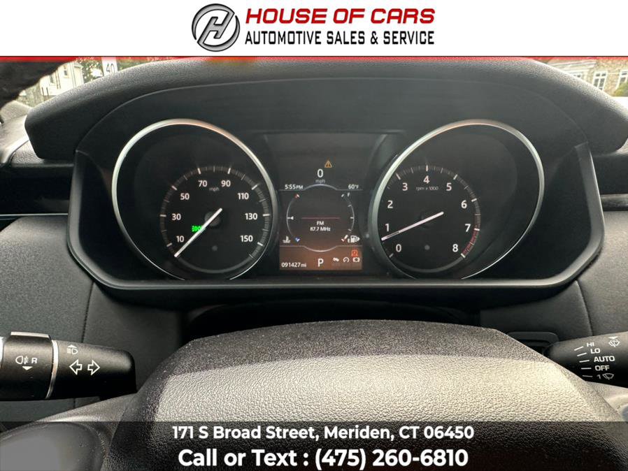 Used 2017 Land Rover Discovery SE image 39