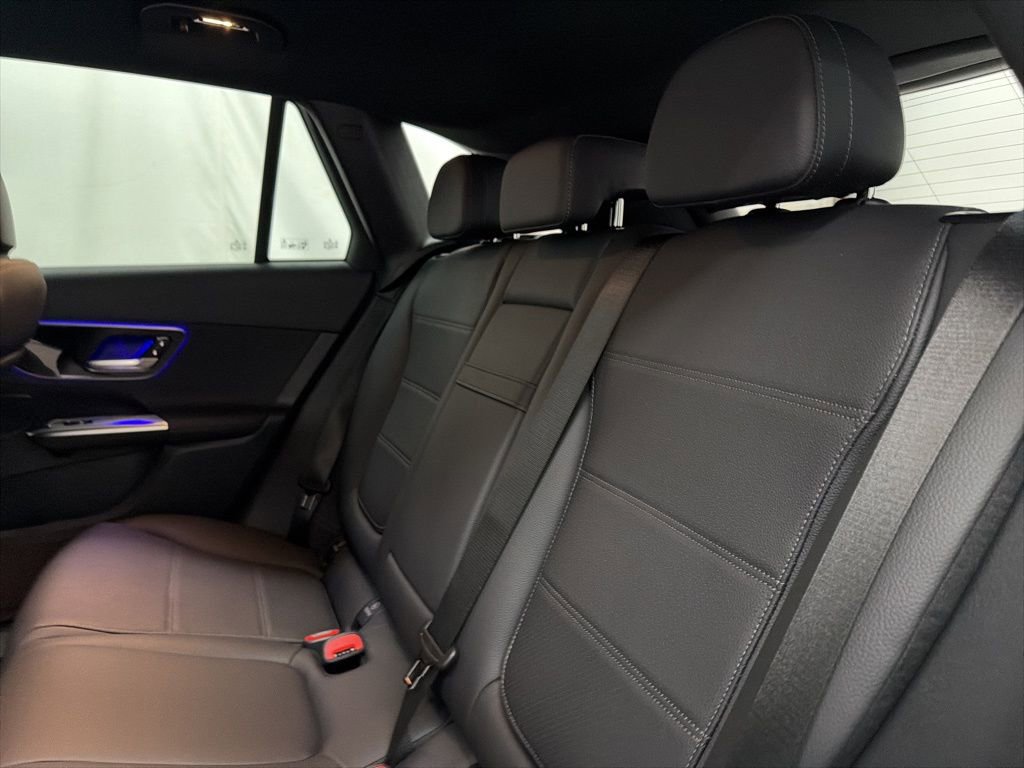 New 2026 Mercedes-Benz GLC 300 image 19